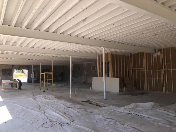 Fire-retardant paint for factories